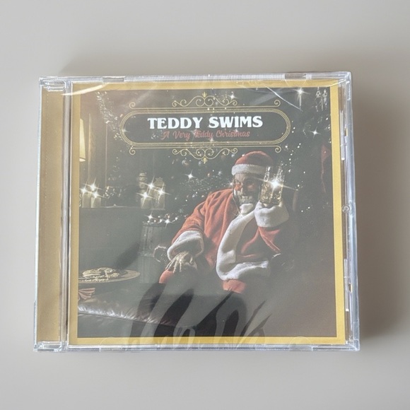 A Very Teddy Christmas CD NEW! - Picture 1 of 3